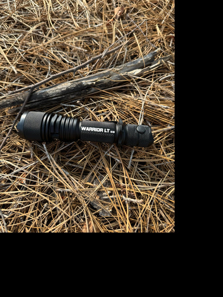 Warrior GEN5 LT-(Long Throw) - 3050 Lumen   480 Meter   Tactical Flashlight