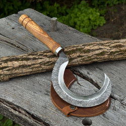 Hand-Forged Small Sickle, ⌀9 cm / 3.54 in